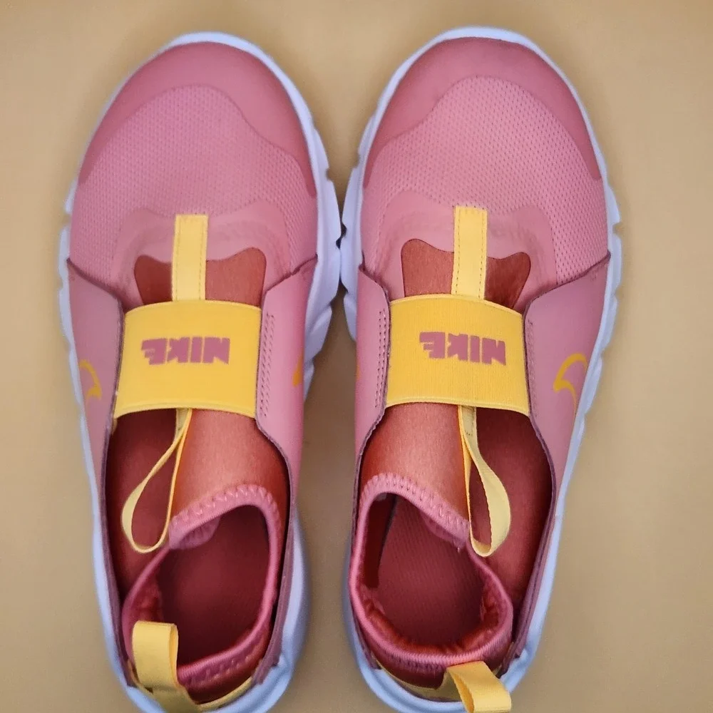 Nike Flex Runner 2 Shoes Youth Size‎ 5Y Coral Chalk Slip On Running DJ6038-602
